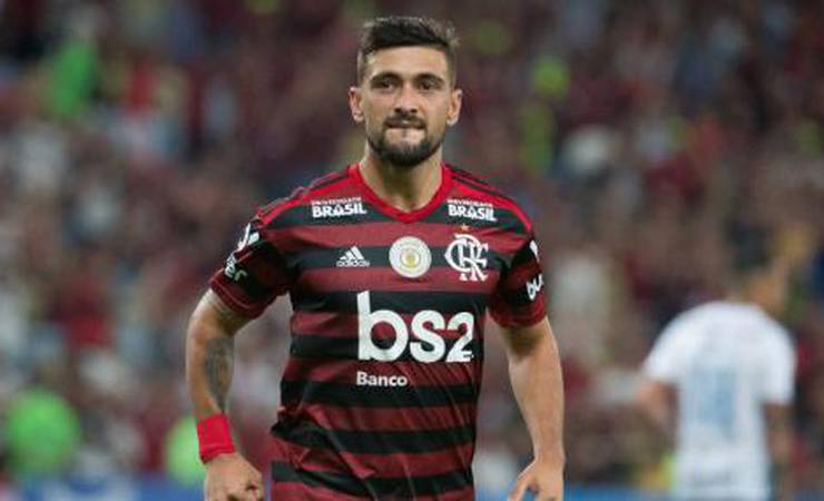 Arrascaeta empata com Dudu na briga pelo título de garçom do Brasileirão; veja o top 15