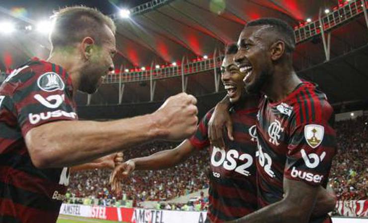 Flamengo é punido pela Conmebol por uso irregular de escudo na Libertadores