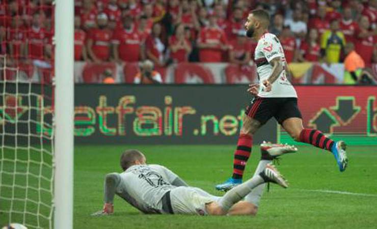 Soberba? Flamengo mantém discurso afinado e 'pés no chão'