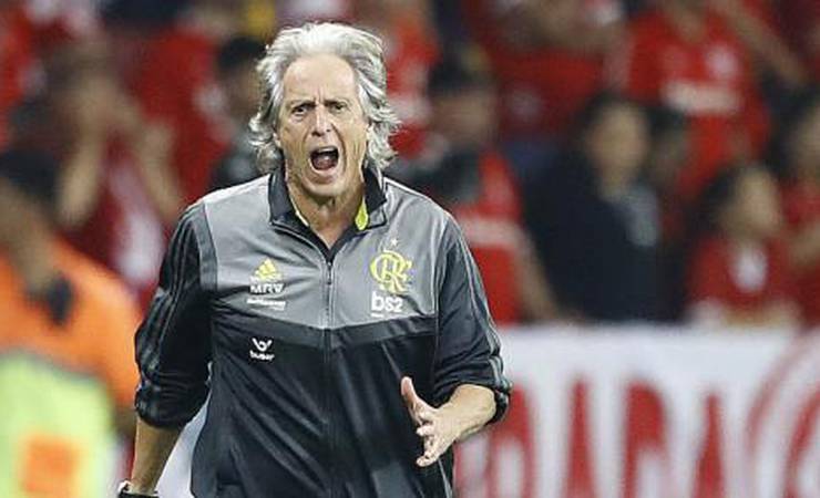 Libertadores: Conmebol anuncia punições ao Flamengo por infrações