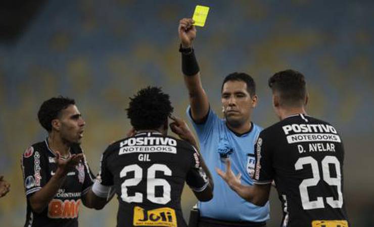 Conmebol substitui árbitro do VAR para final da Libertadores após os elogios ao River Plate