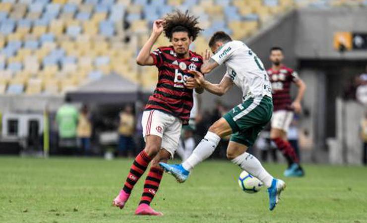 Após boa vitória, Arão diz que Flamengo 'está no caminho certo'