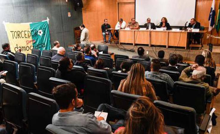 Alerj defende a reabertura de setores populares no Maracanã
