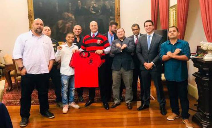 Organizadas do Fla, Raça Rubro-Negra e Torcida Jovem se reúnem com Witzel por volta aos jogos