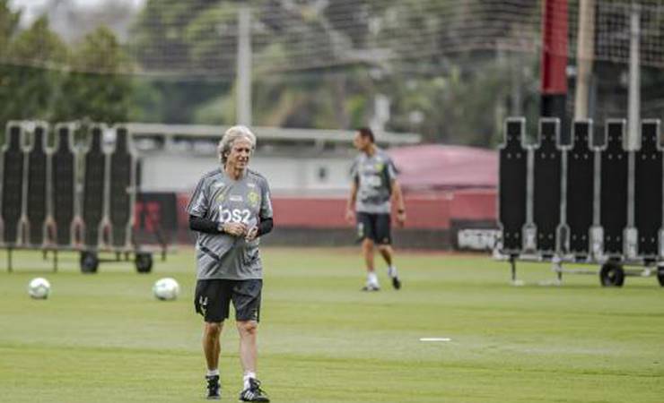 Flamengo se reapresenta para, na base do 'papo', enfrentar o São Paulo