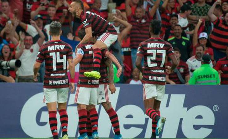 Diante do Cruzeiro, Flamengo busca maior série de vitórias no Brasileirão