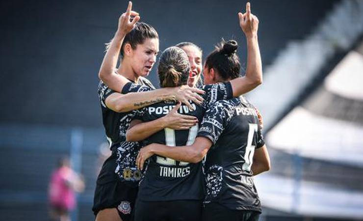 Corinthians bate o Flamengo e vai à final do Brasileirão Feminino