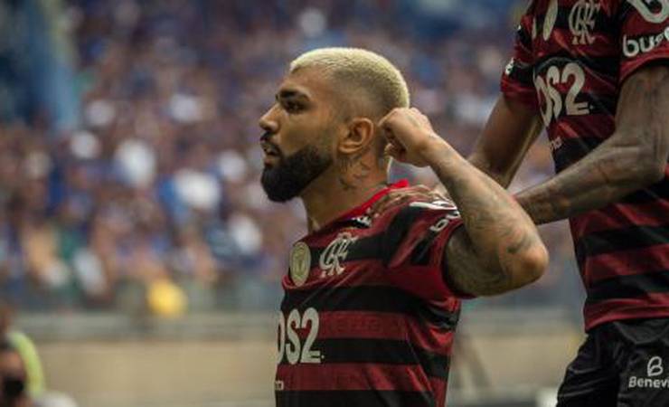 Flamengo vence o Cruzeiro e alcança recorde de vitórias no Brasileiro