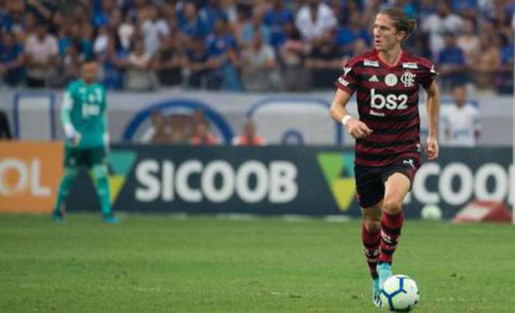 Filipe Luís defende 'força máxima' contra o São Paulo: 'Não temos porque poupar'