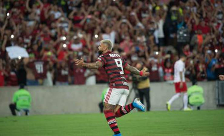 Expulsões, recorde e 100%: Flamengo vence o Internacional no Maracanã