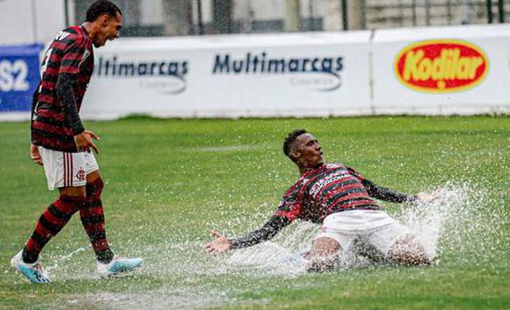 Na Gávea, Flamengo vence o primeiro jogo da final do Torneio OPG; Vasco reclama da arbitragem
