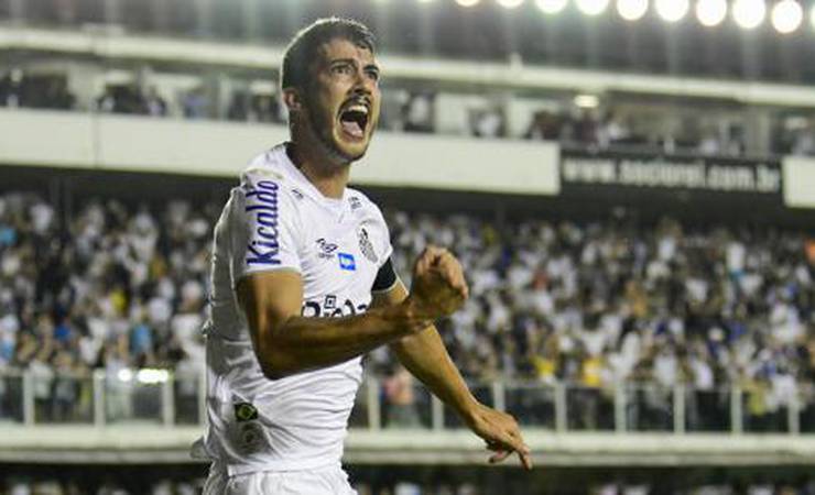 Gustavo Henrique já tem data para se apresentar ao Flamengo após ser liberado pelo Santos