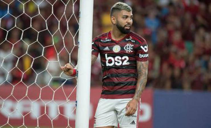 Gabigol minimiza pressão para decisão contra o Grêmio na quarta: 'Onze contra onze e uma bola'