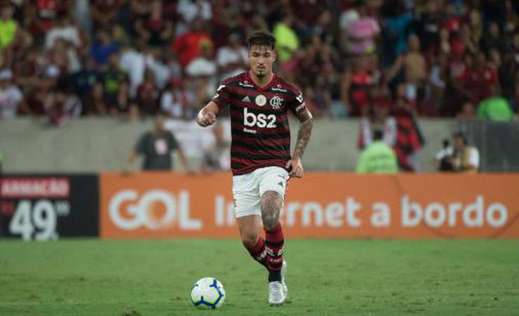 Emprestado a clube francês, zagueiro se despede do Flamengo após 14 anos