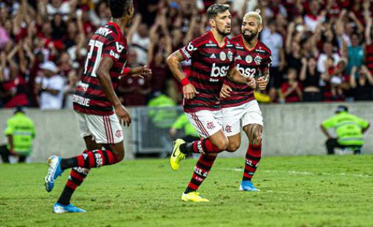 Time de Jorge Jesus pode igualar feito do Flamengo de Zico