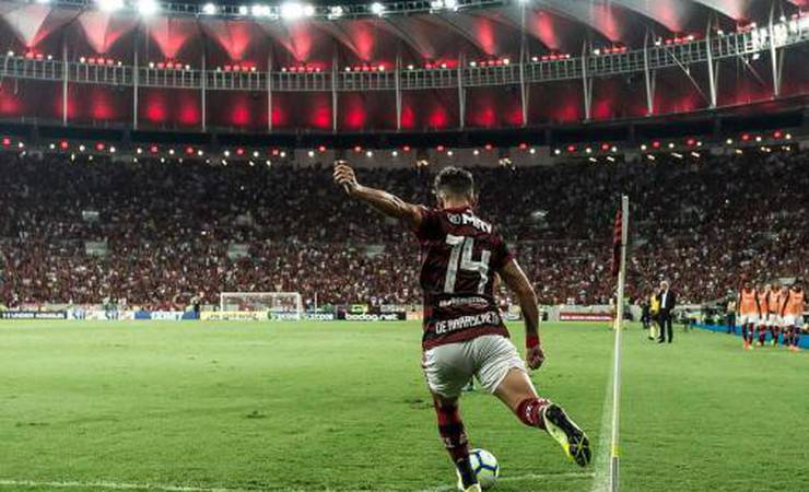 Gramado vai resistir? Flamengo entra em campo horas depois do Maracanã ser palco de clássico