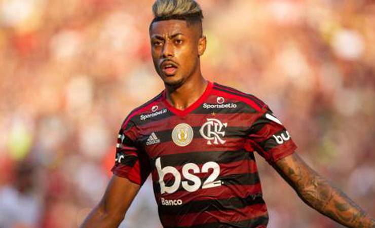 Em seis minutos, Flamengo 'executa' o Corinthians e chega à marca histórica