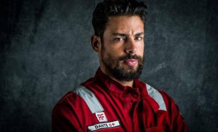 Cauã Reymond cobra Flamengo por falta de acordo com famílias das vítimas do Ninho do Urubu