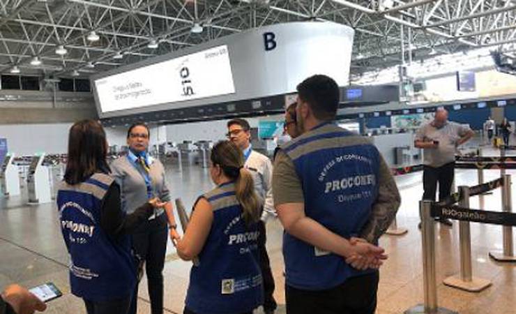Procon-RJ fiscaliza companhias áreas por conta de aumento de preços nas passagens para Lima