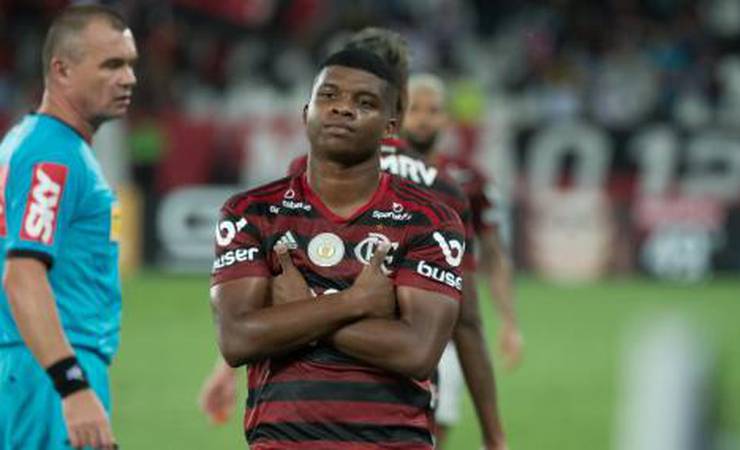 Real Madrid tem preferência por atacante do Flamengo, diz site