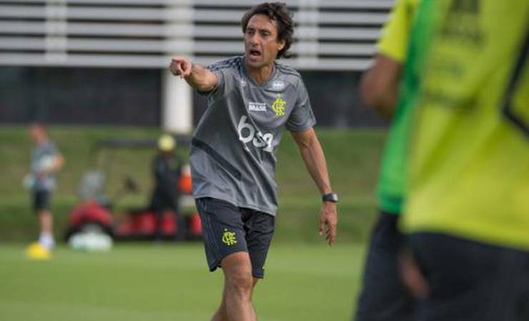 João de Deus, técnico com experiência internacional, substituirá Jorge Jesus