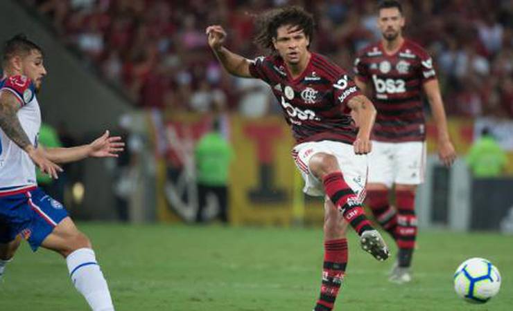 Arão pega mais um jogo de gancho e desfalca o Flamengo na Libertadores
