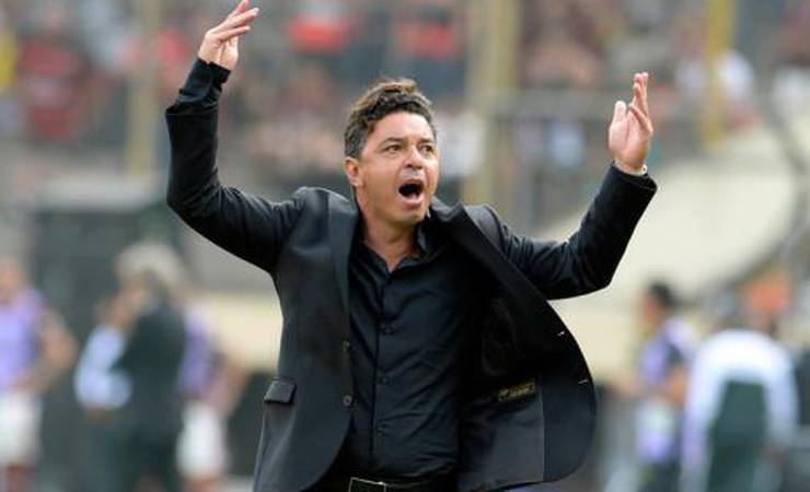 LANCE! Rápido: Gallardo fica no River Plate, final do Paulistão feminino e Flamengo prepara orçamento para reforços