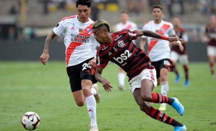 Eleito o craque da Libertadores, Bruno Henrique vibra com volta por cima na carreira: 'Não imaginava'