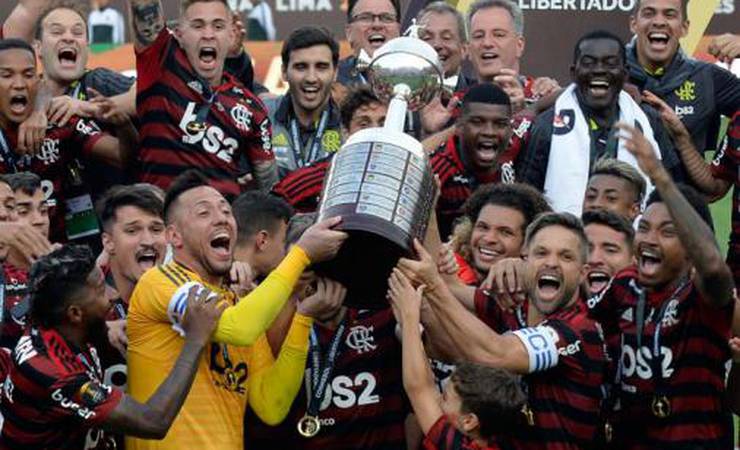 Torcedores do Flamengo se animam com reprise da final da Libertadores: 'Hoje tem Flamengo!'