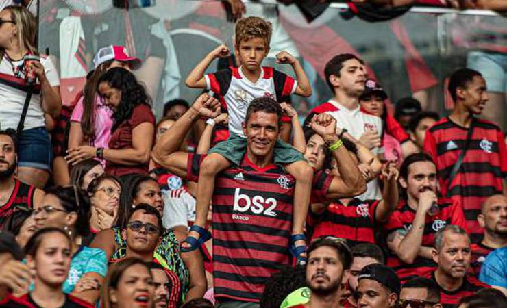 Landim se desculpa com pais de rivais e diz: 'Sei que está mais difícil que os filhos não sejam Flamengo'