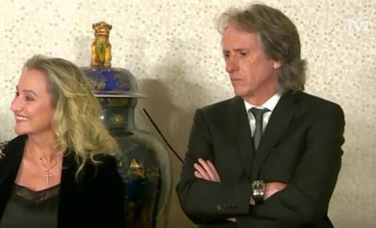 Presidente de Portugal condecora Jorge Jesus com honraria: 'Contribui para reforçar o prestígio do país'