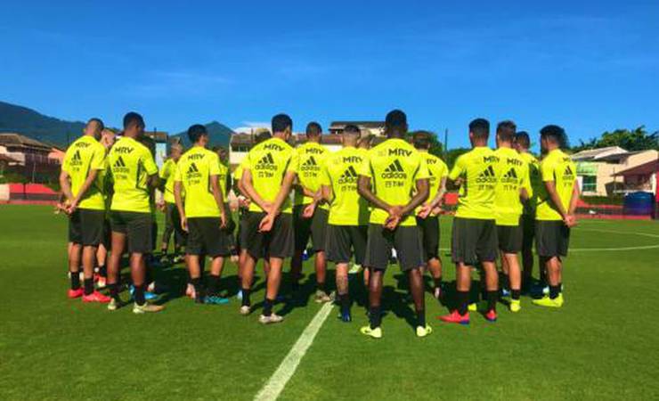 Sob o comando de Maurício Souza e com garotos do Ninho, Flamengo inicia pré-temporada
