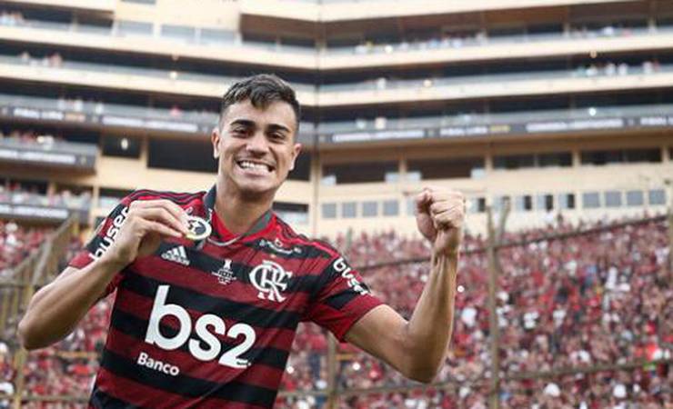 Flamengo e Real Madrid confirmam acerto pela transferência de Reinier