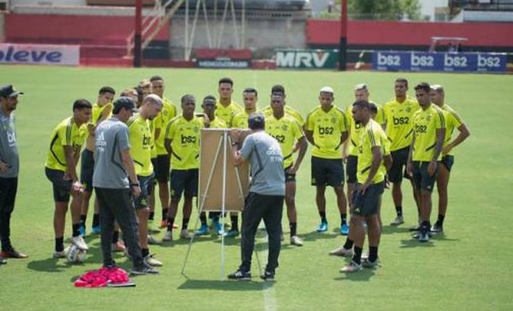 Flamengo reforça confiança nos Garotos do Ninho e Maurício Souza