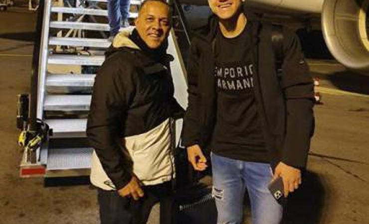 Pedro deixa a Itália para assinar com o Flamengo: 'Tô voando alto!'