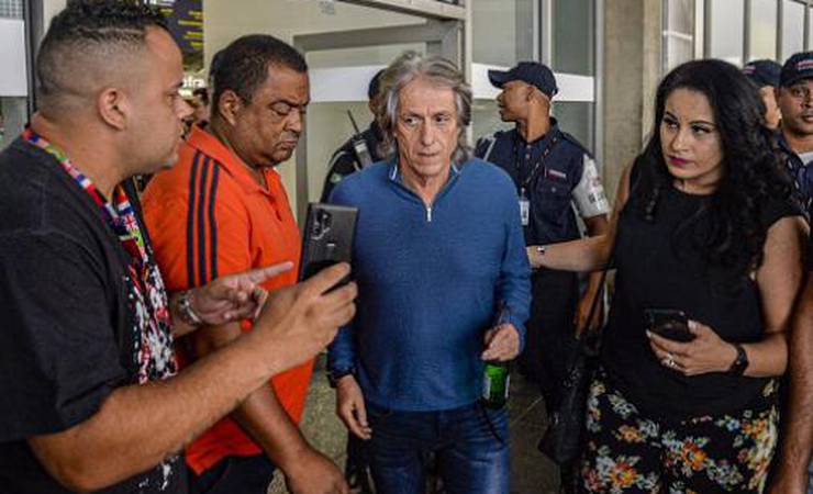De olho na Supercopa do Brasil, Jorge Jesus retorna aos trabalhos no Ninho
