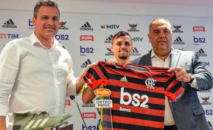 Dirigentes do Flamengo citam expectativa por 'final feliz' com Gabigol e atualizam mercado