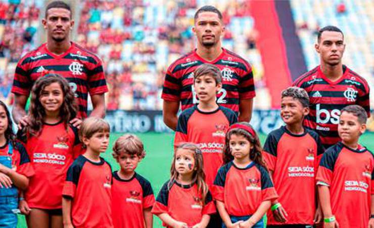 Garotada do Flamengo encara clássico e pressão de 'gente grande'