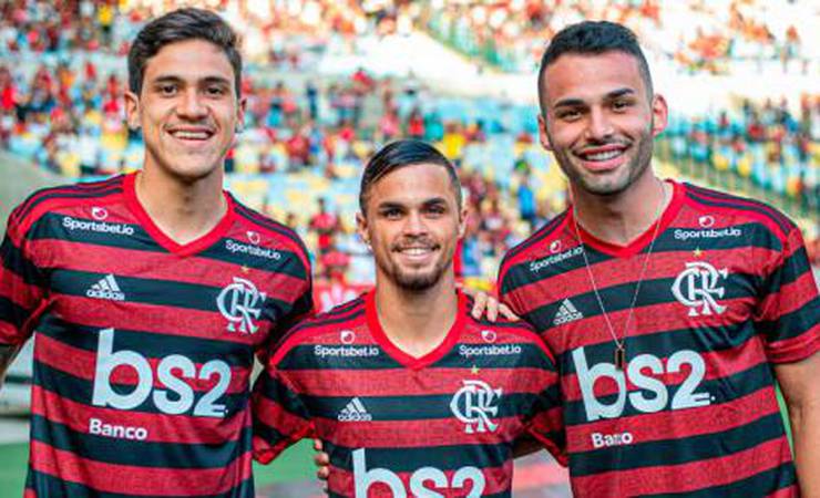 Pedro, Michael e Thiago Maia são apresentados à torcida do Flamengo