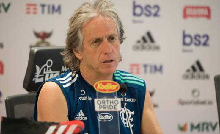 Antes da Supercopa, Jorge Jesus pôs Athletico ao lado de Liverpool e River