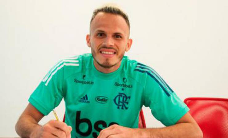 Renê assina renovação com o Flamengo: 'Quero conquistar mais'