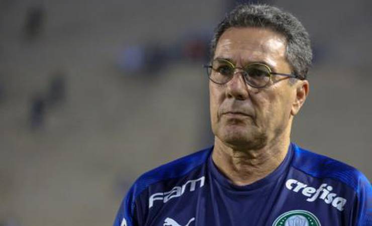 Luxemburgo minimiza temporada de Jesus no Flamengo: 'Se aquele pênalti do Emelec fosse dado, seria diferente'