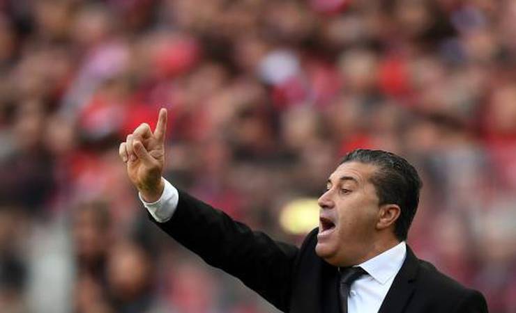 Flamengo se reúne com outro português: José Peseiro, técnico da Venezuela