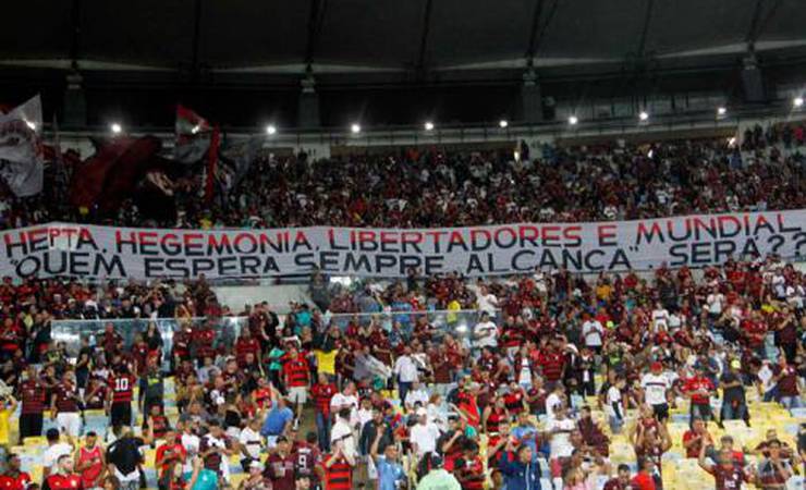 Flamengo é multado por gritos homofóbicos no clássico com o Fluminense
