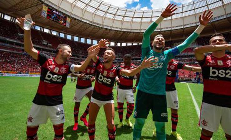 Dois desfalques e gringo fora: Flamengo divulga relacionados para a Recopa Sul-Americana