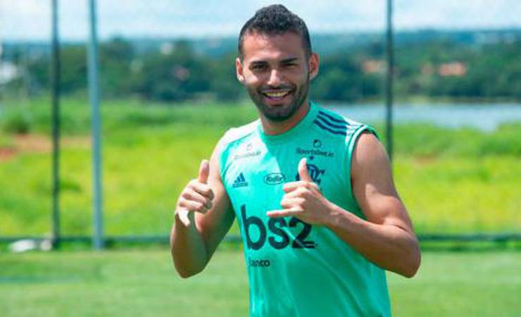 Sinuca com ER7, conversas com Diego e orientações do Mister: Thiago Maia e o início no Flamengo