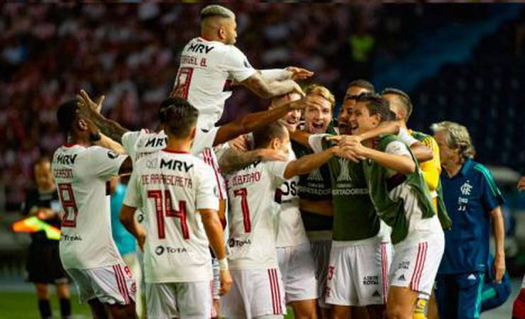 Flamengo supera desfalques e vence Junior Barranquilla na Libertadores