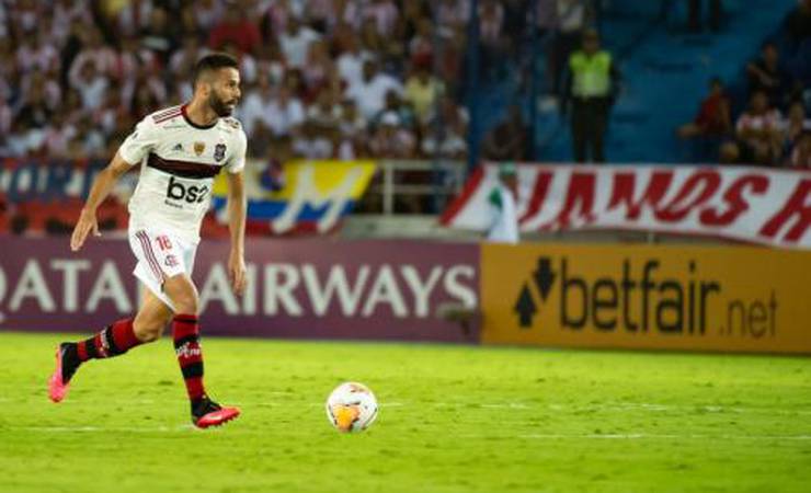 Atuação de Thiago Maia é aprovada, e meia aumenta opções no Flamengo