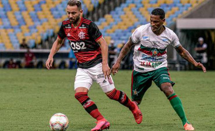 Meia cita 'gosto diferente' em vitória do Flamengo no Maracanã vazio