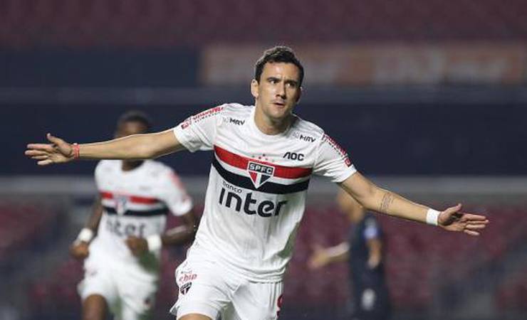 Pablo enaltece Cavani e compara São Paulo a Flamengo 'em termos de jogo'